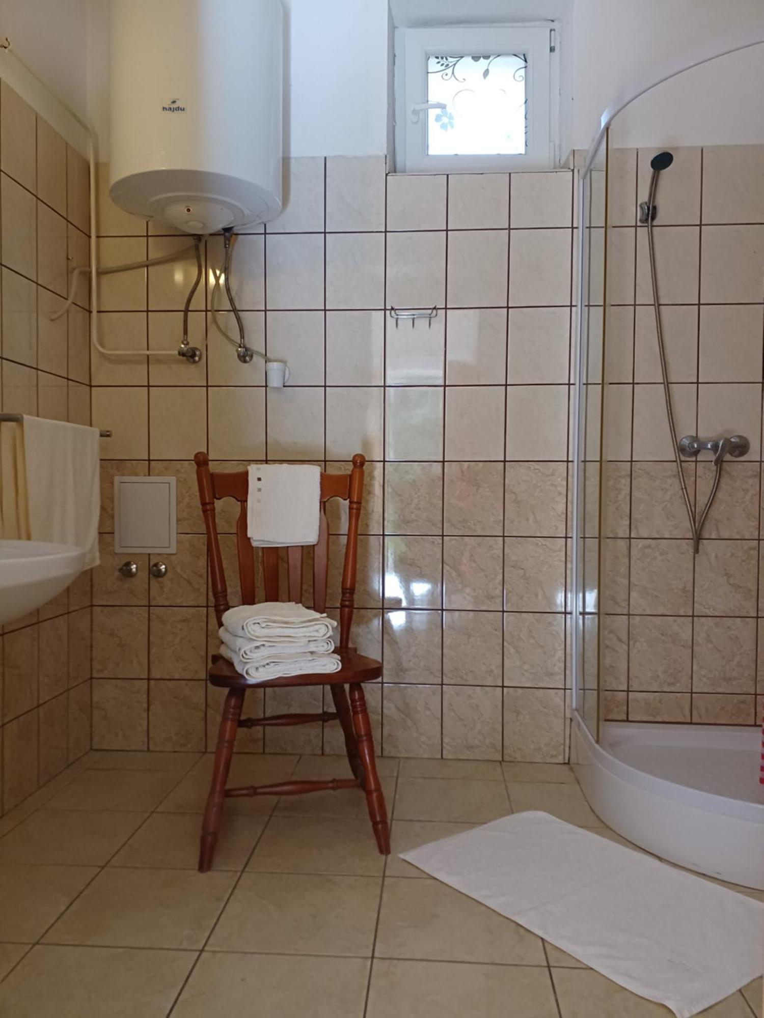 Blues Ryokan Koszeg Bagian luar foto