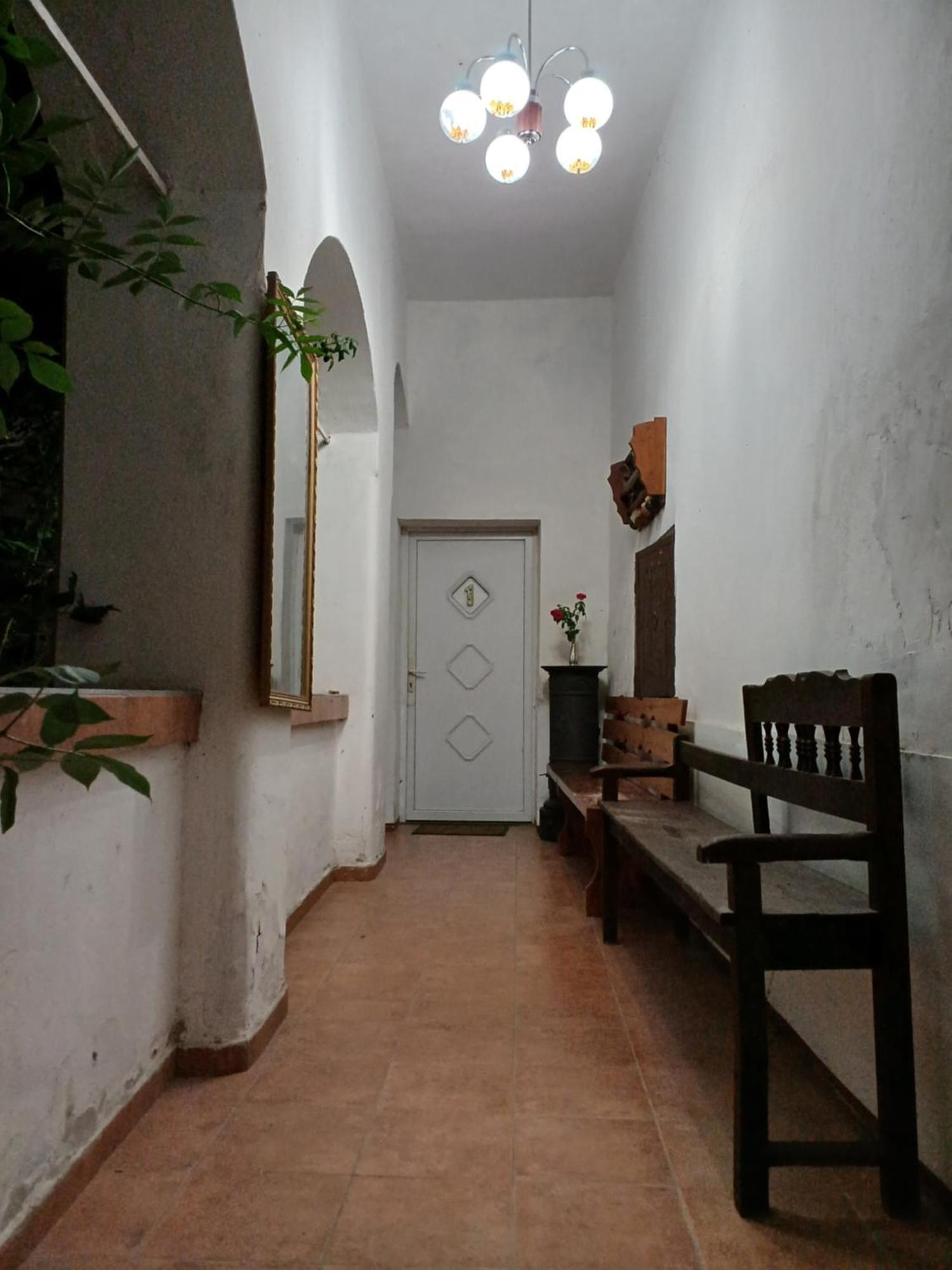 Blues Ryokan Koszeg Bagian luar foto