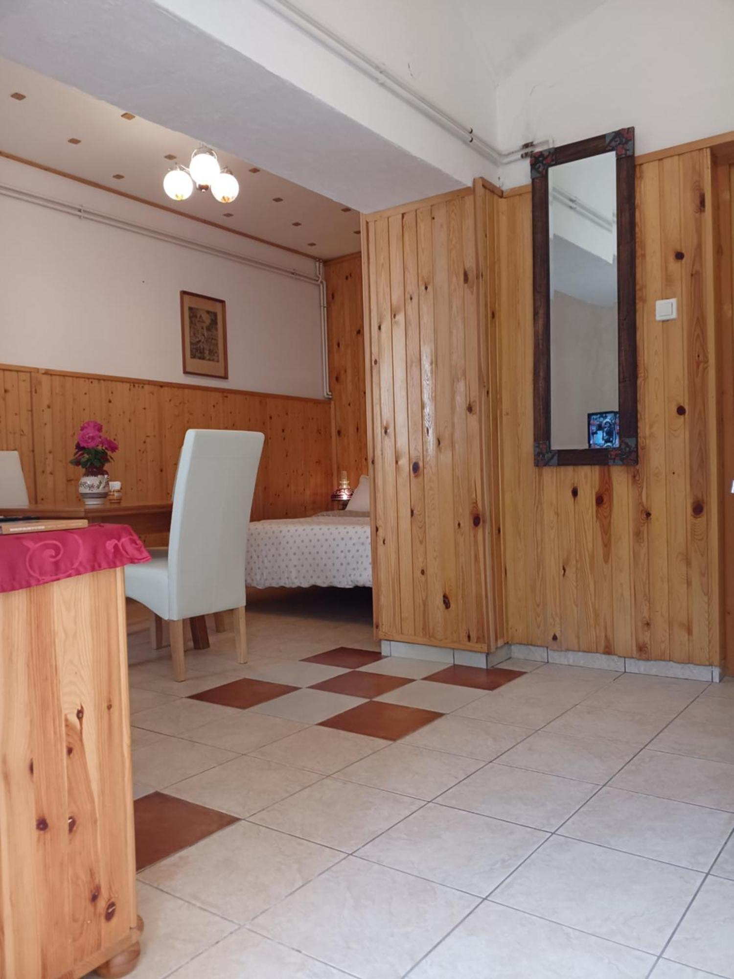 Blues Ryokan Koszeg Bagian luar foto