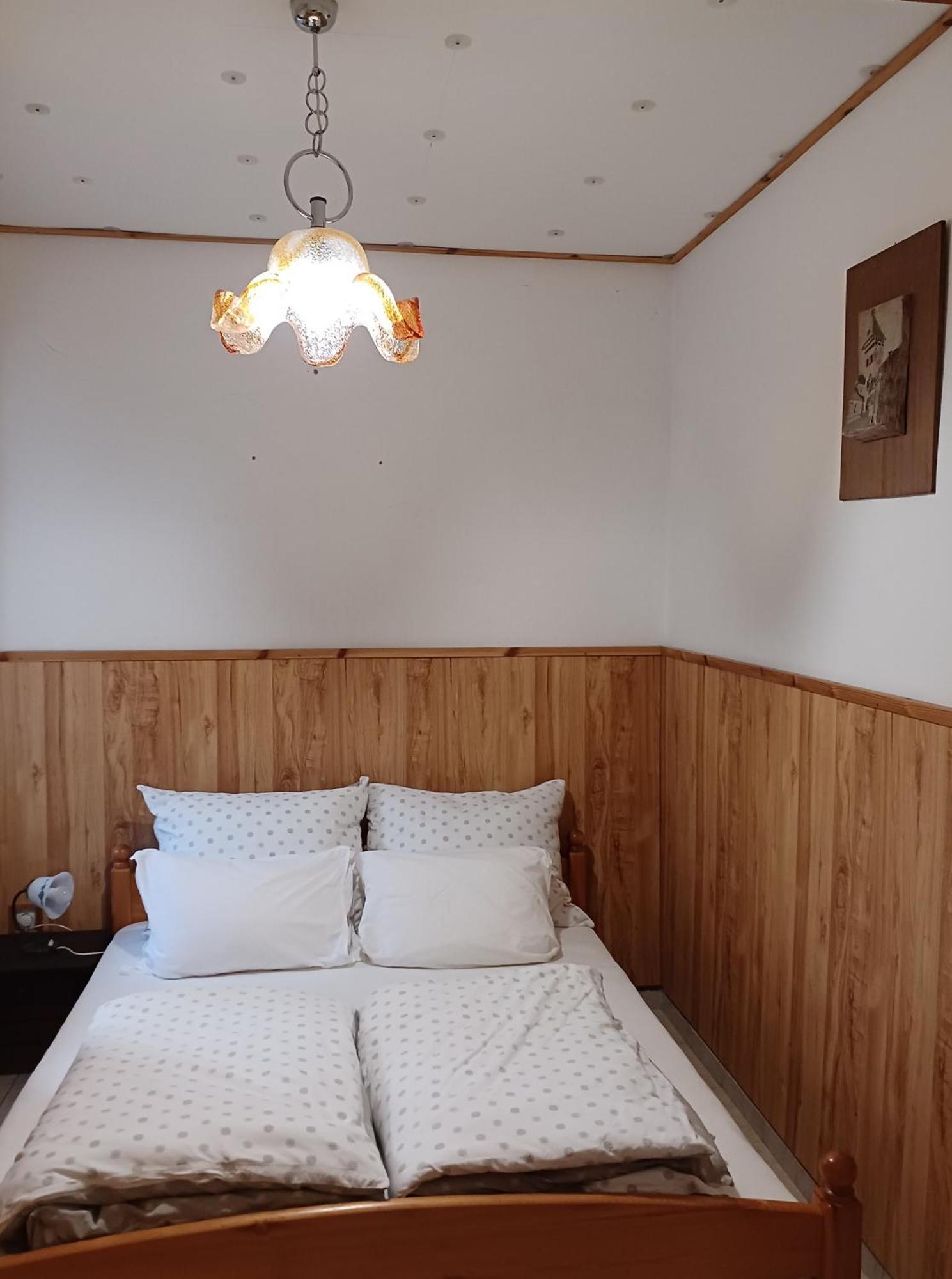 Blues Ryokan Koszeg Bagian luar foto